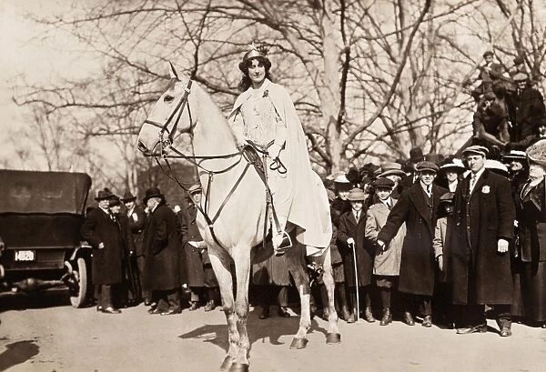 INEZ MILHOLLAND (1886-1916). American lawyer and suffragette
