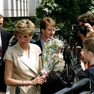 Princess Diana opens the Benesh Institute in Marylebone, London. 5th July 1991