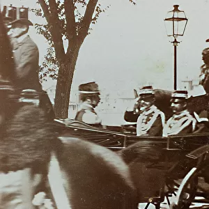 King Vittorio Emanuele III in the carriage, postcard